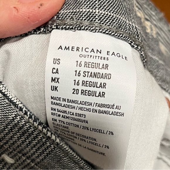 AMERICAN EAGLE gray plaid high rise mini skirt - Picture 6 of 7